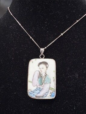 925 Silver Shard Porcelain  Pendant Necklace with Hand-Painted Chinese Lady